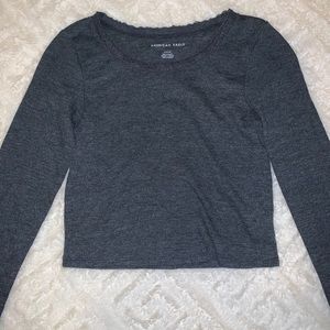 american eagle crop top!!